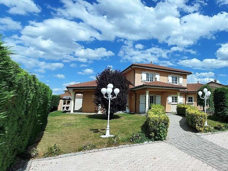 Maison à vendre à Beauvoir de Marc