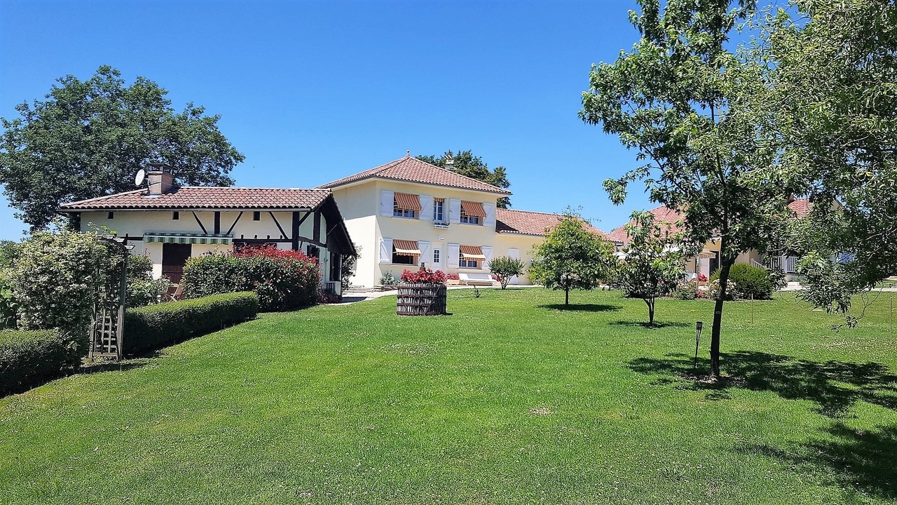 Propriété à vendre à Saint-Gein