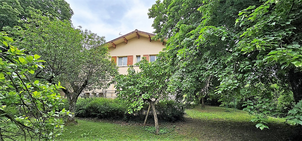 Maison à Chatte