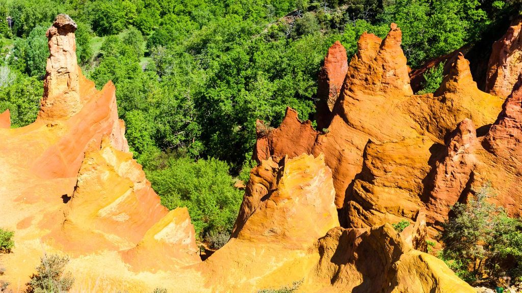 Immobilier à Gordes entre particuliers : Trouvez votre propriété