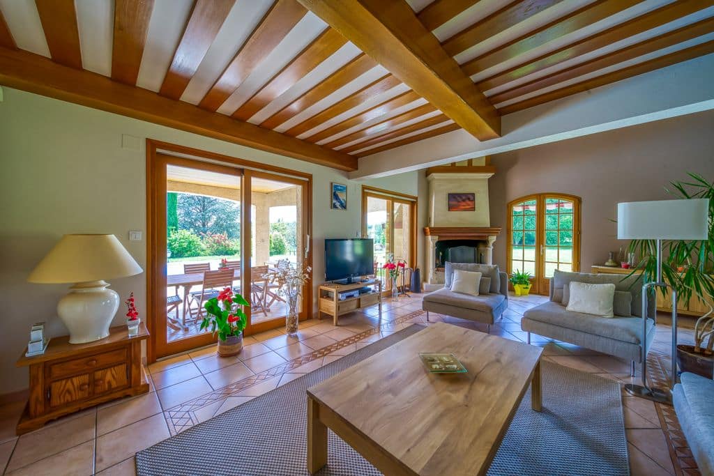 Une grange de 50 m², avec toiture neuve