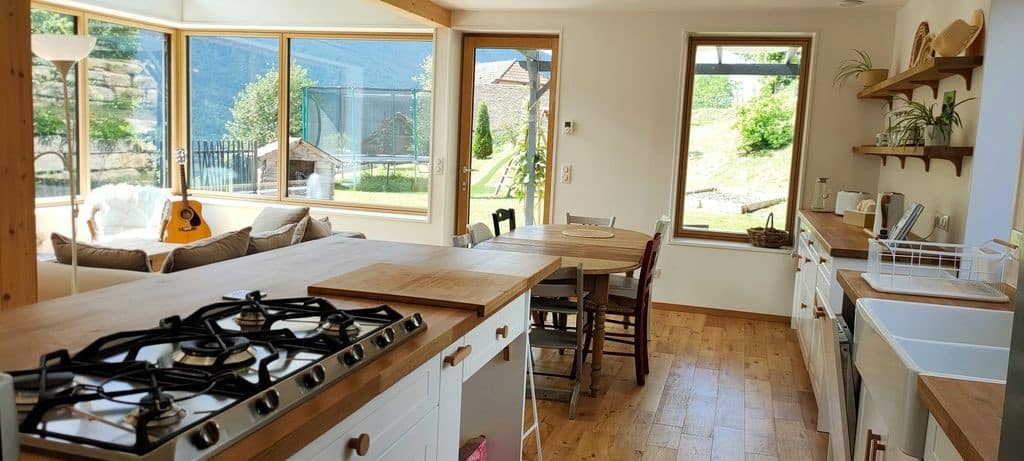 Votre villa neuve dans un écrin de verdure à 2 pas du lac et des plages