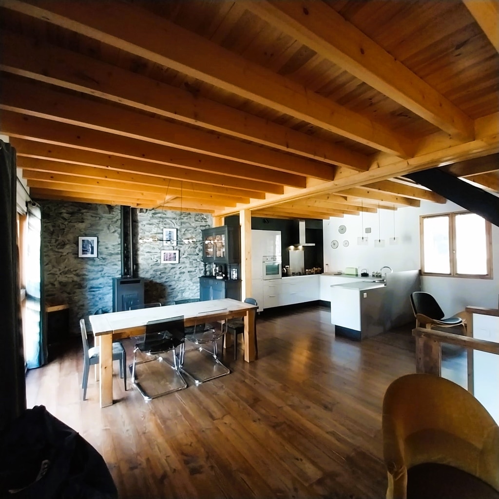 Maison à vendre à Bourg d’Oisans Sans Frais d’Agence💞