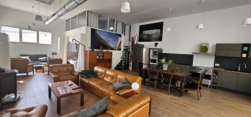 Espira-de-l'Agly : maison de maître et dépendance sur terrain paysagé de 2750 m²