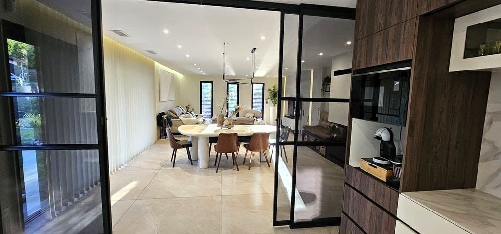 Villa d'Architecte Neuve au Calme en Impasse