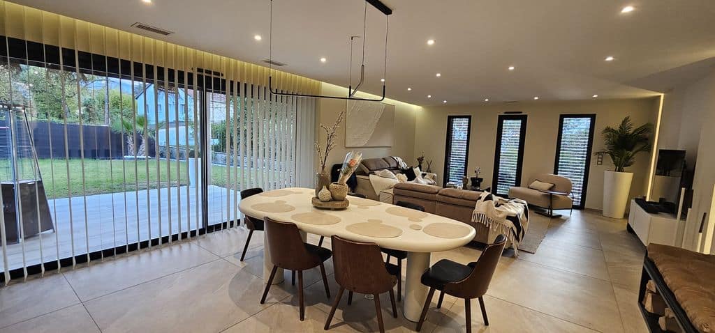 Villa d'Architecte Neuve au Calme en Impasse