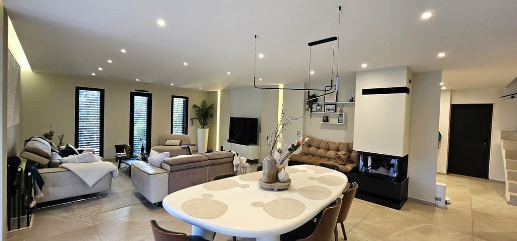 Villa d'Architecte Neuve au Calme en Impasse