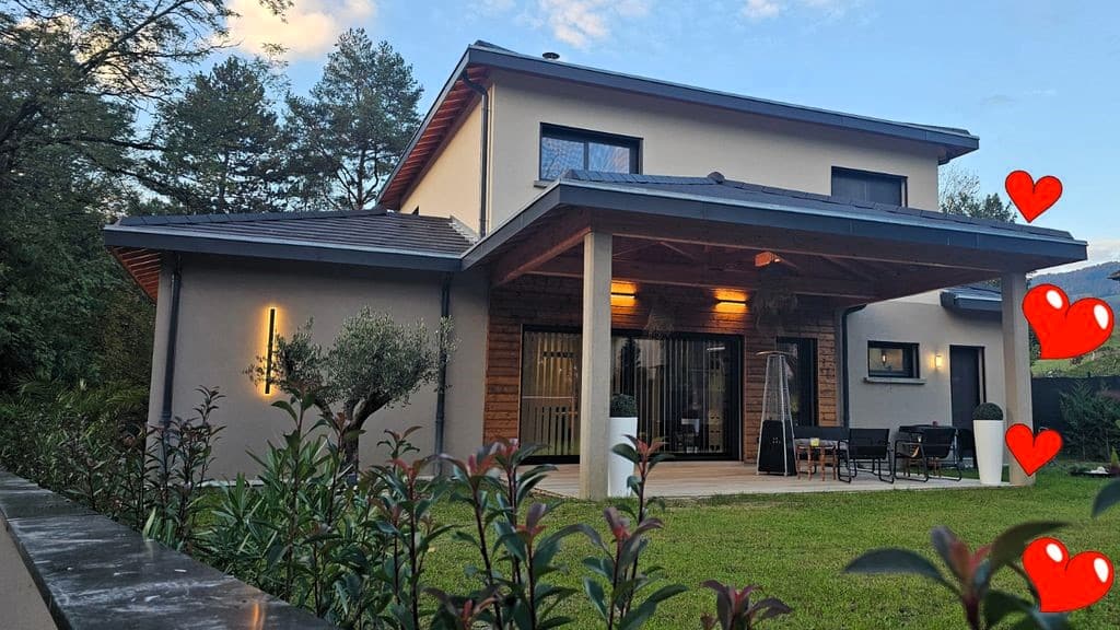 Villa d'Architecte Neuve au Calme en Impasse