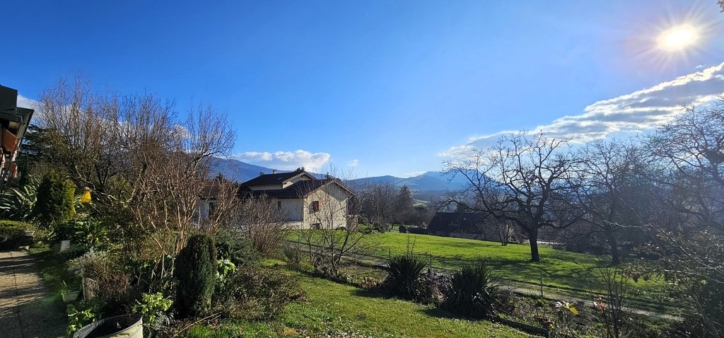 Maison avec piscine à Brié-et-Angonnes – Particulier à Particulier
