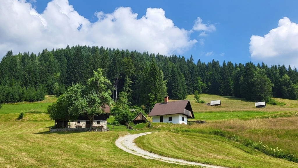 Immobilier sur Les Balcons de Belledonne en 2025