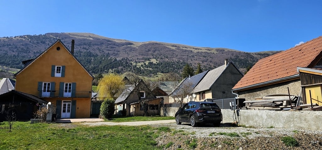 Grande maison à Vendre à Notre-Dame-de-Vaulx