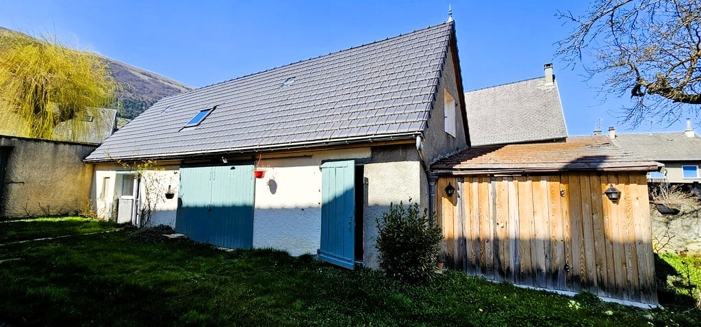 Grande maison à Vendre à Notre-Dame-de-Vaulx