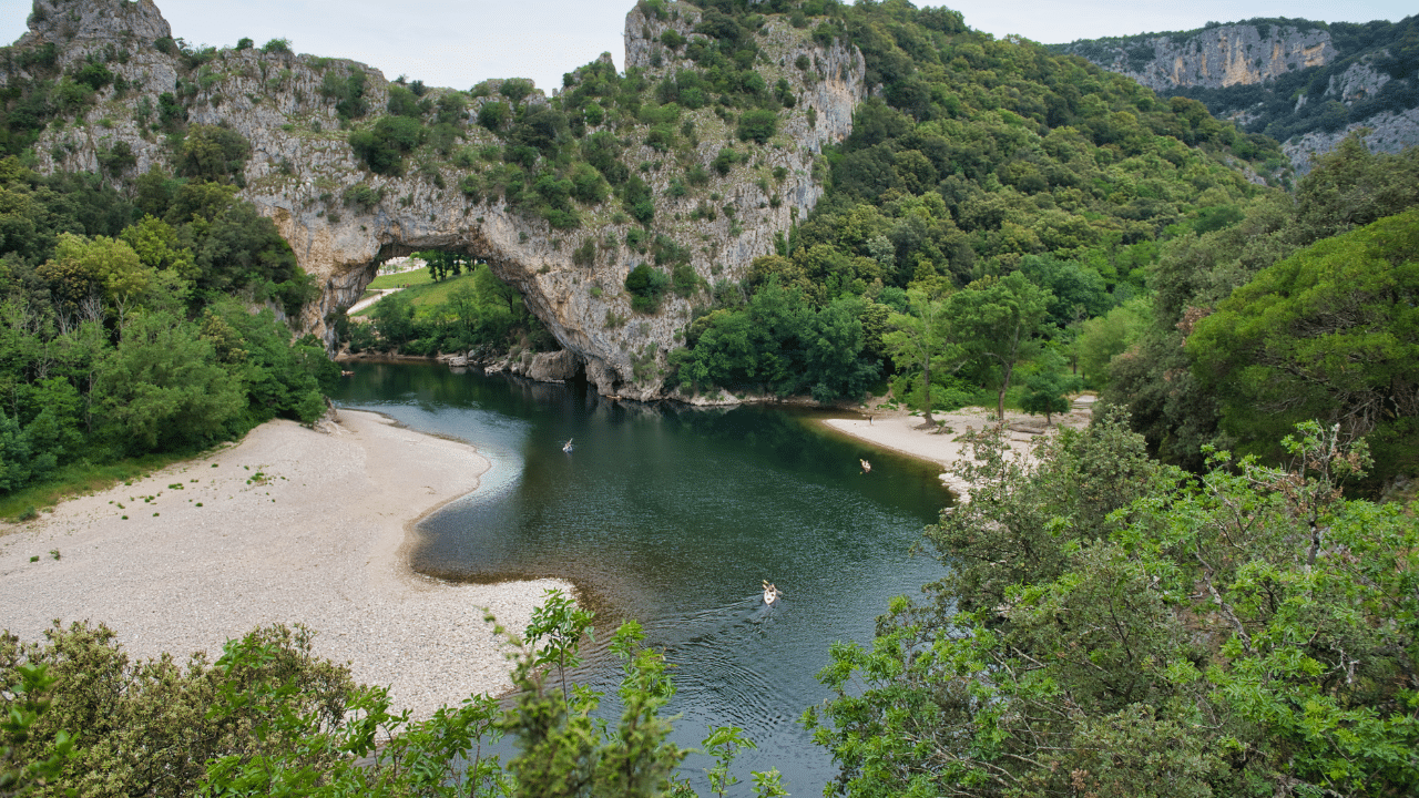 vivre-ou-investir-en-ardeche-les-villages-qui-montent Vivre ou investir en Ardèche : Les villages qui montent