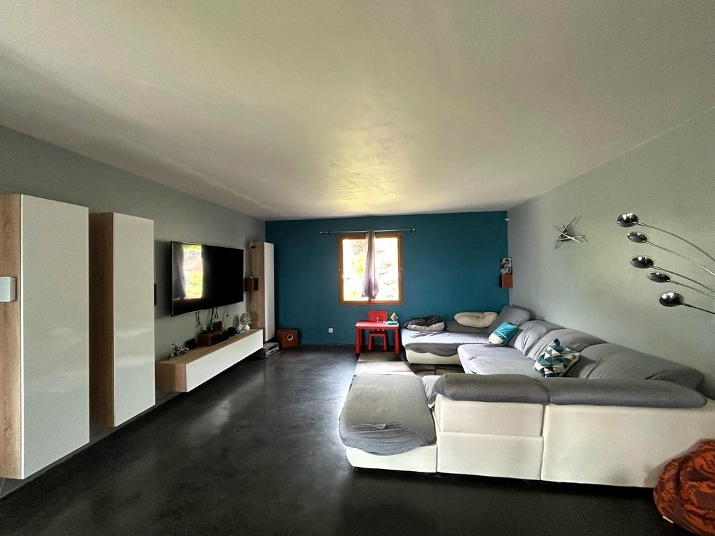 Maison familiale à vendre avec piscine et vue panoramique – Clelles (38930)