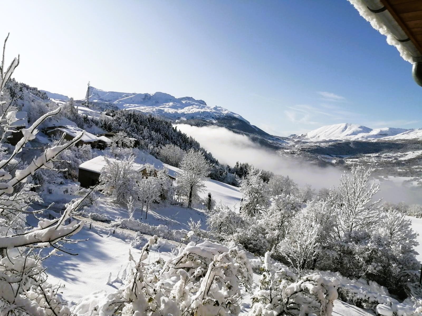 Gîte à vendre dans les Hautes Alpes — Maison, Spa & Dépendance au Dévoluy