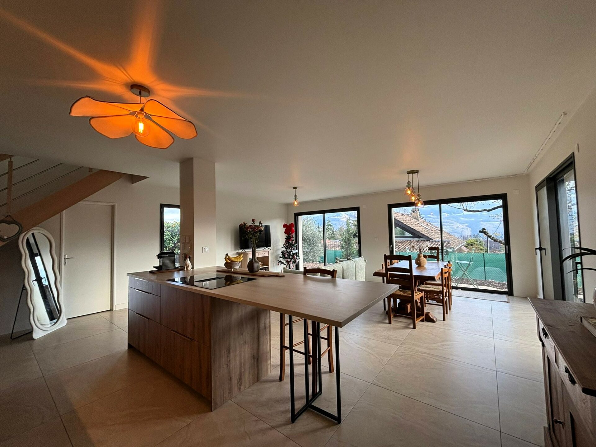 🏡 Maison Neuve 2025 à Saint-Nazaire-les-Eymes – Vue Belledonne, Garage & Prestations Haut de Gamme