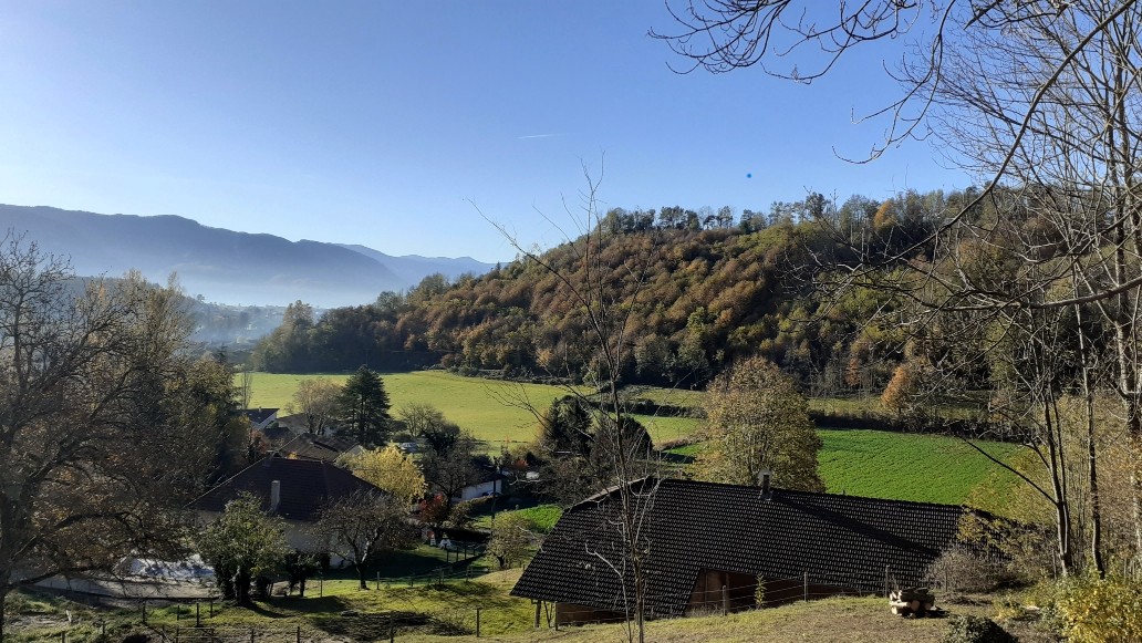 🌿 Maison dauphinoise rénovée à Saint-Vérand- Vue Vercors & terrain 3823 m²