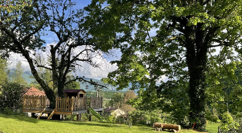 Maison dauphinoise rénovée à Saint-Vérand- Vue Vercors & terrain 3800m² Maison dauphinoise rénovée à Saint-Vérand- Vue Vercors & terrain 3800m²