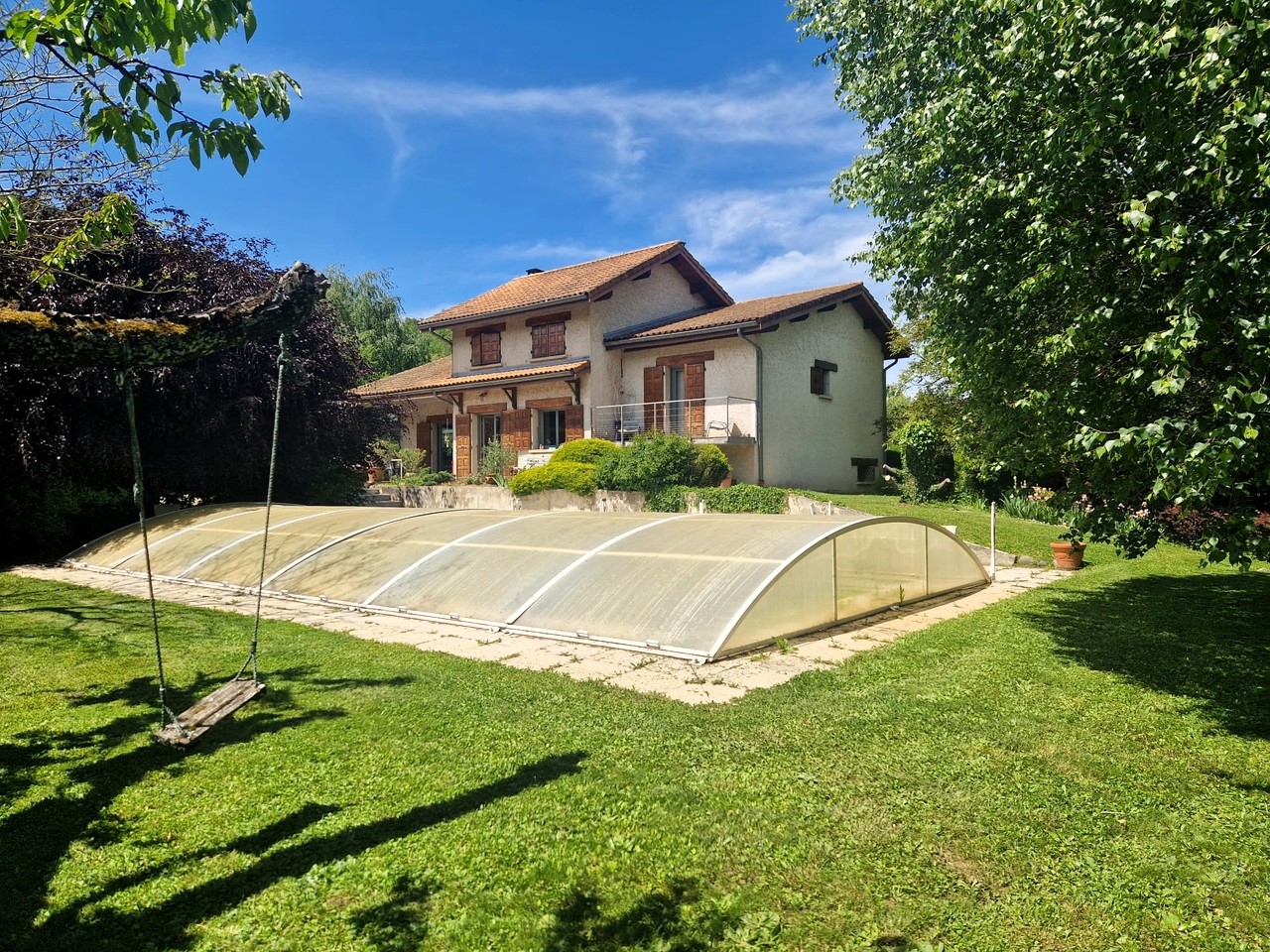 Maison à vendre à Brié-et-Angonnes de particulier à particulier avec piscine et grand garage