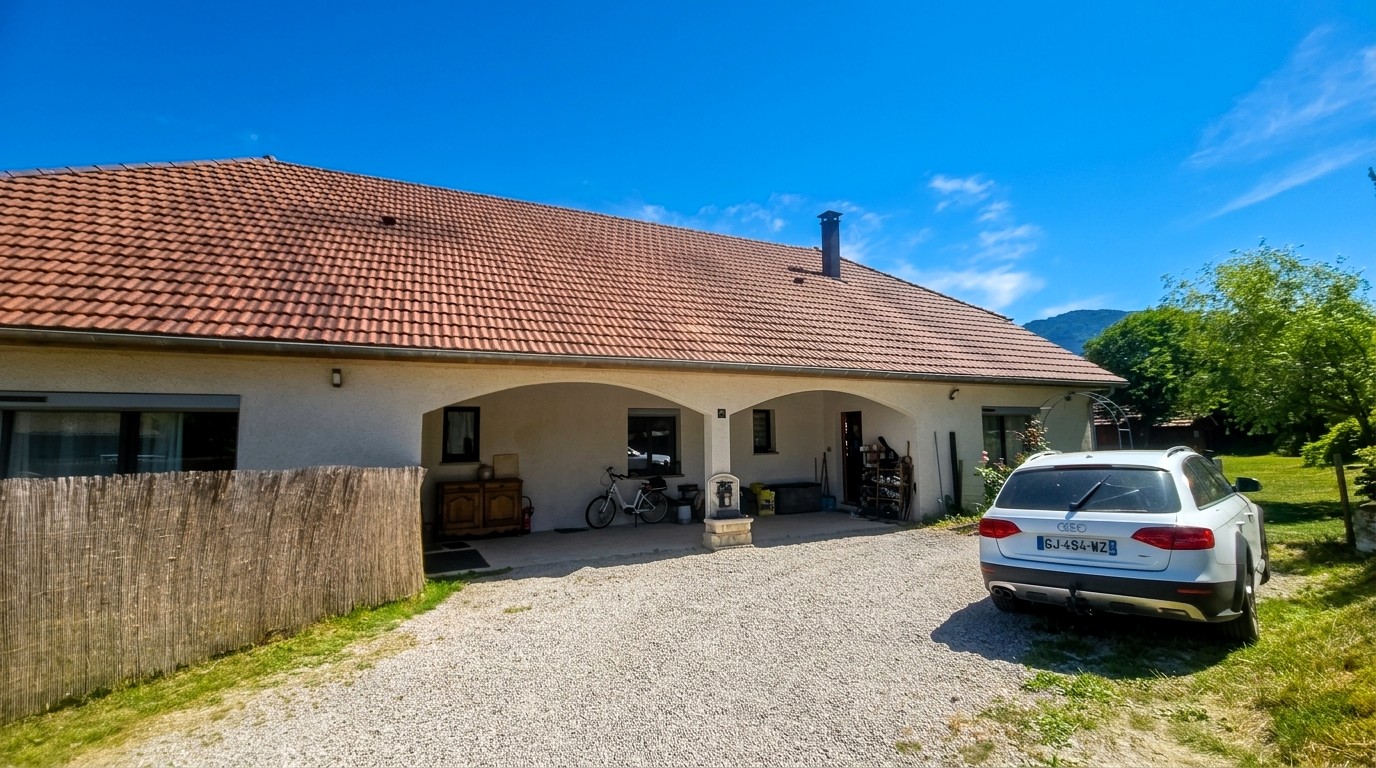 Maison avec appartement Airbnb indépendant à vendre dans le Trièves