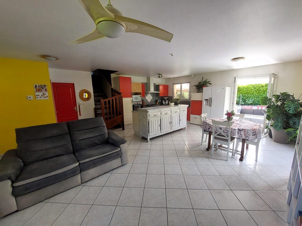 Maison à vendre à Vizille entre particuliers – 130m², piscine, vue montagnes | 2026