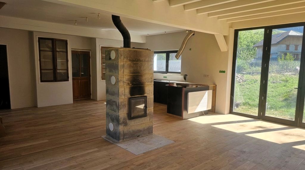 Maison à vendre à Laval-en-Belledonne entre particuliers – Ancienne grange écologique rénovée